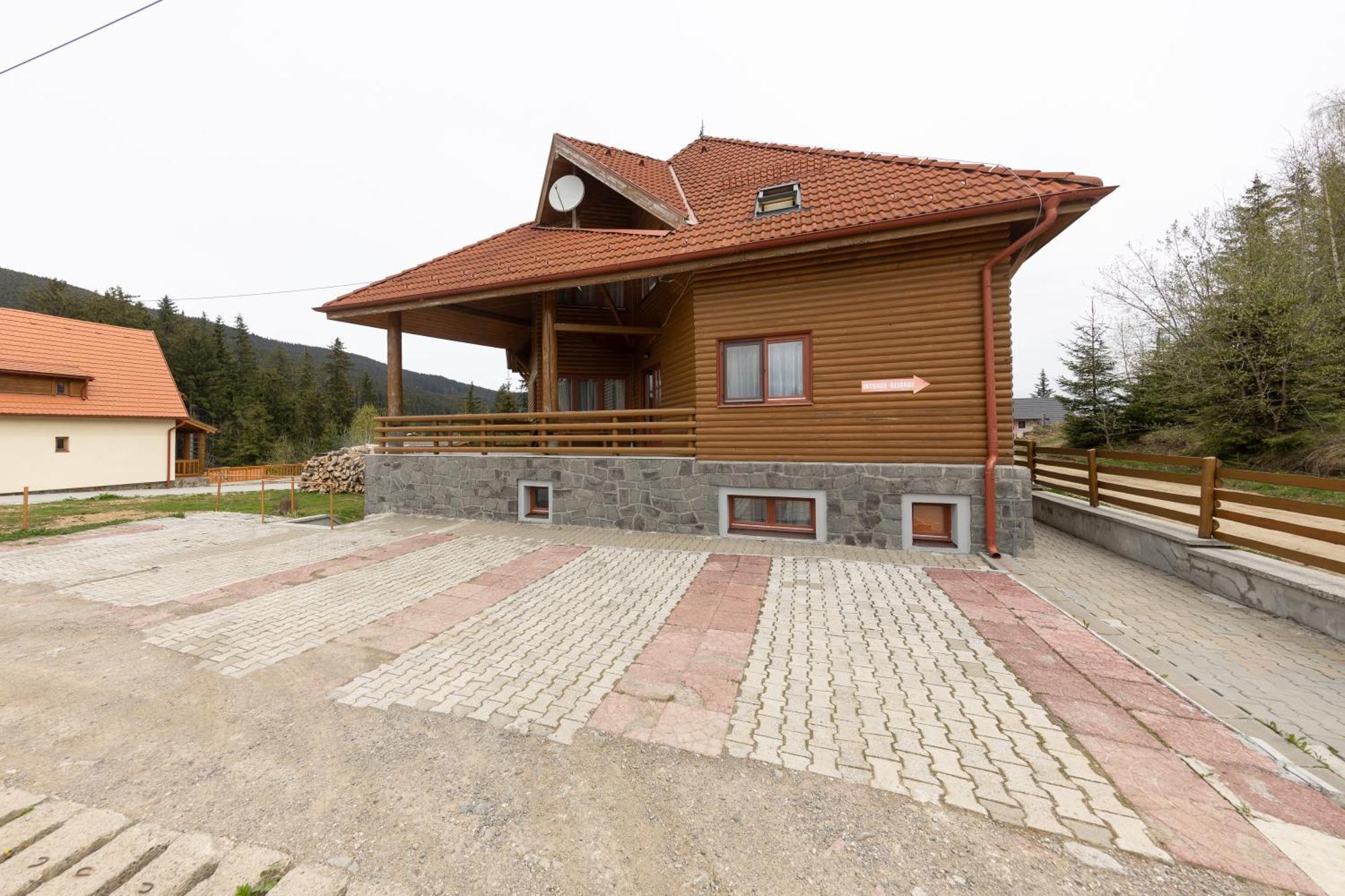 Pensiunea Bella Vita Harghita-Băi Buitenkant foto