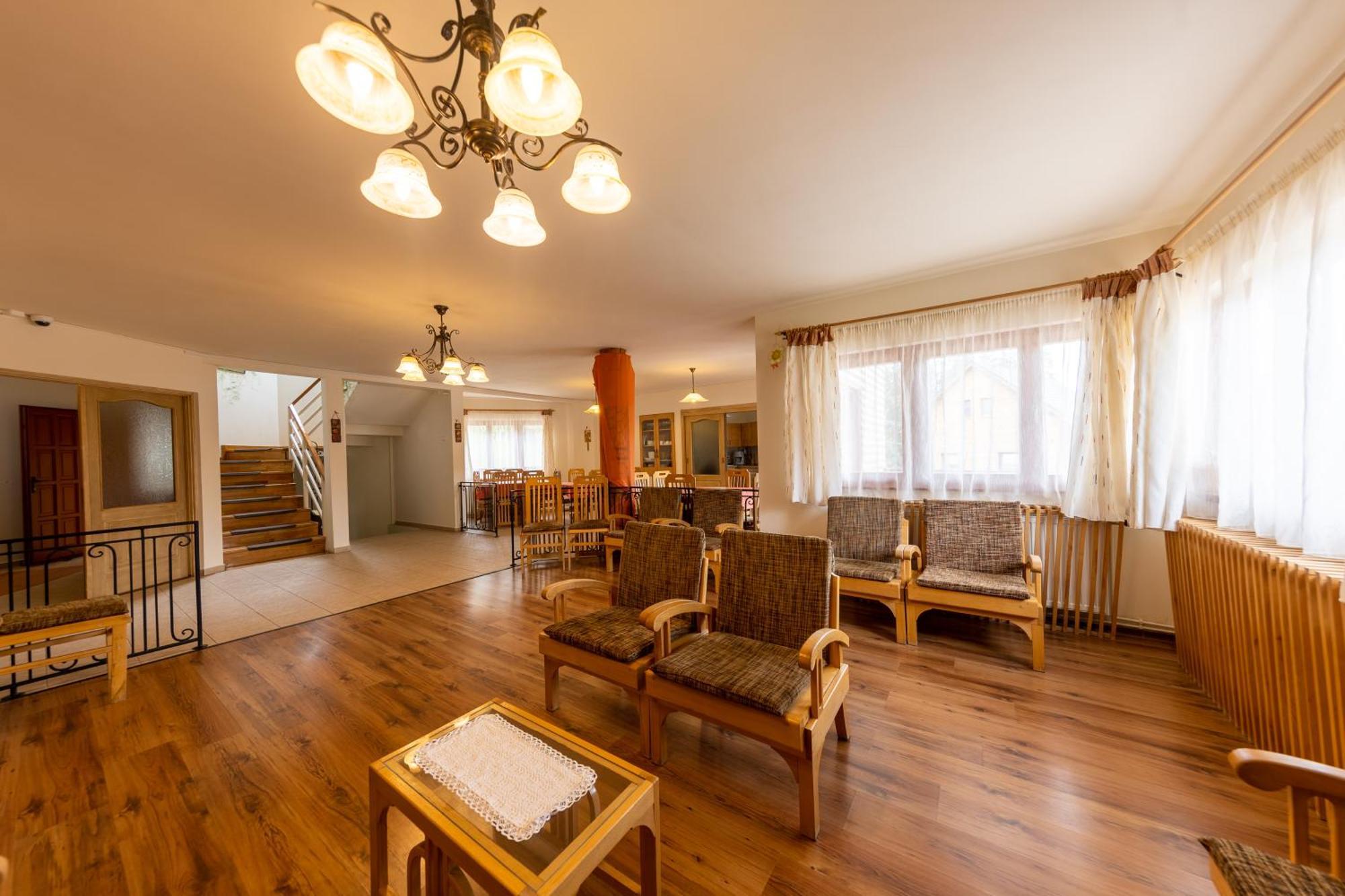Pensiunea Bella Vita Harghita-Băi Buitenkant foto